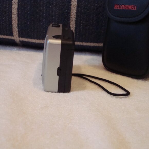 Bell and Howell Manual Point and Shoot Camera 28mm Lens TESTED! - Picture 4 of 7